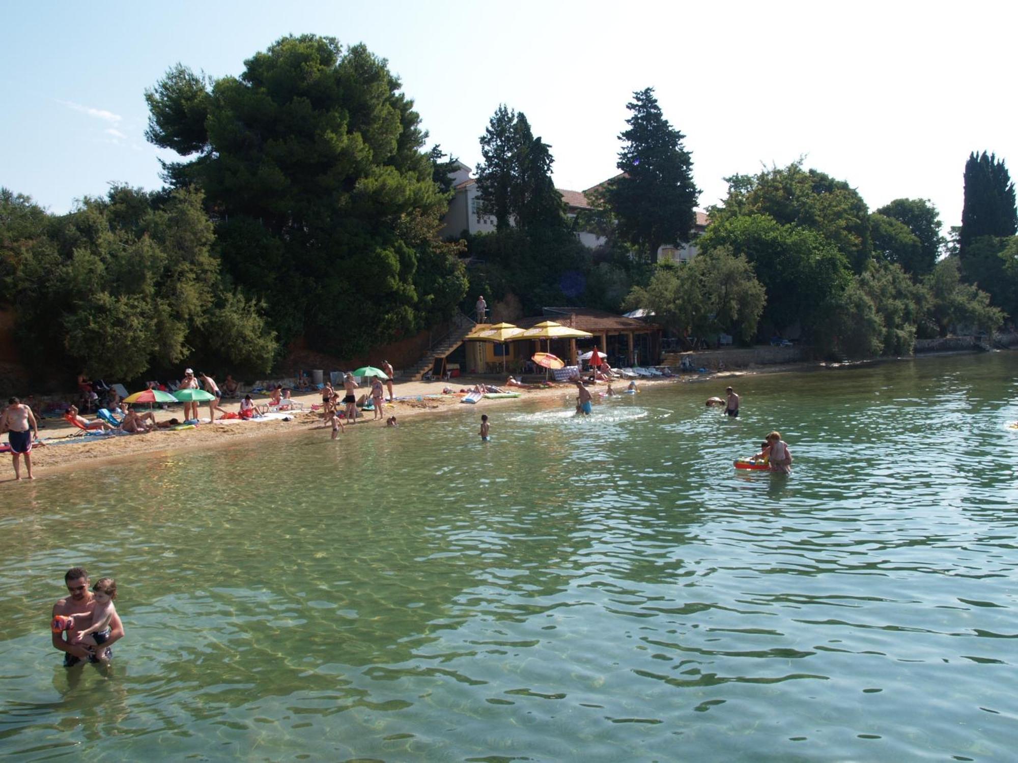 Apartmani Maver Sveti Filip i Jakov Extérieur photo